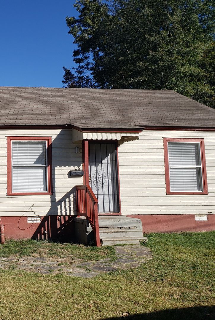 North Little Rock Apartment: 126 College Park Cir