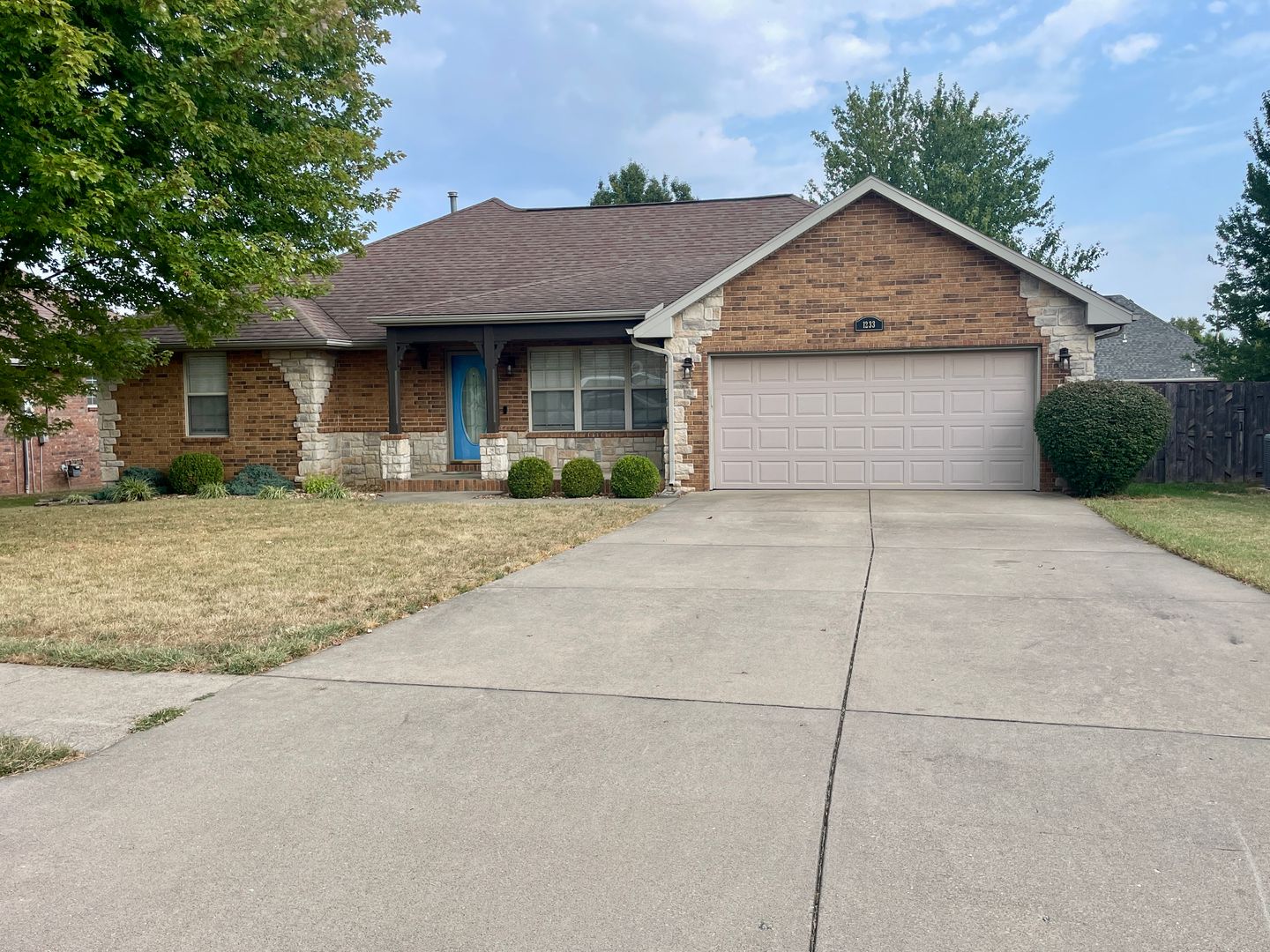 Springfield House: 1233 E. O'Gorman Ct.