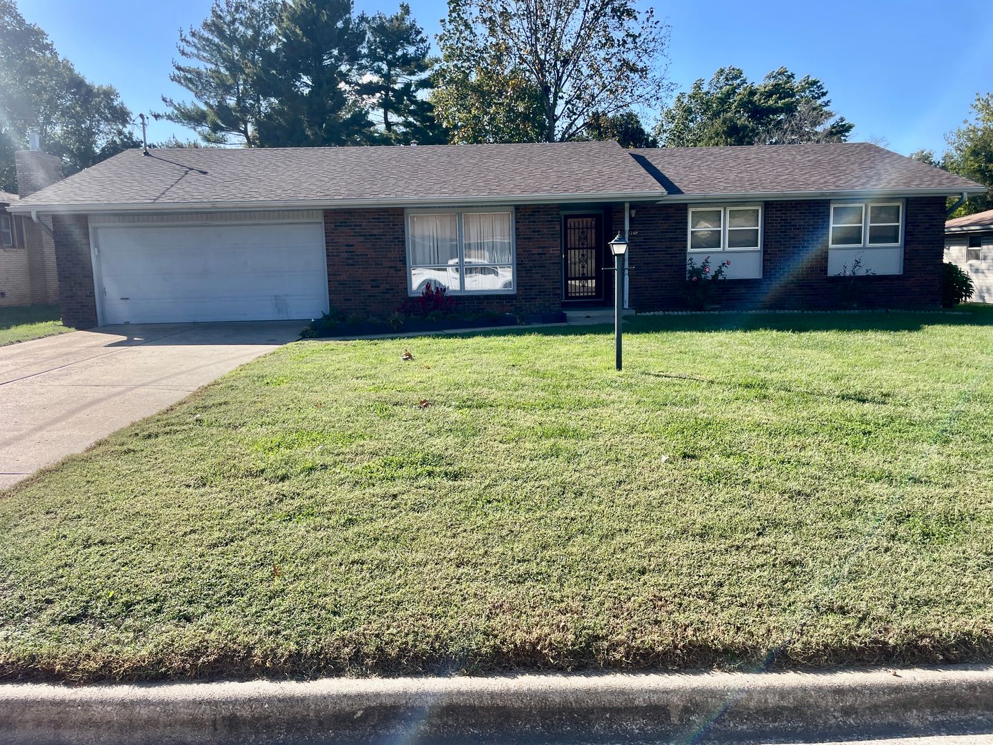 Springfield House: 3269 N. Weller Ave.