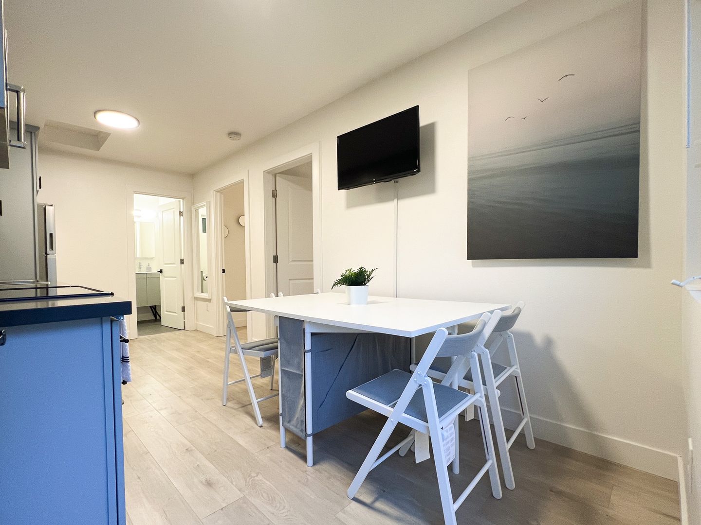 Oakland Apartment: 460 28th St