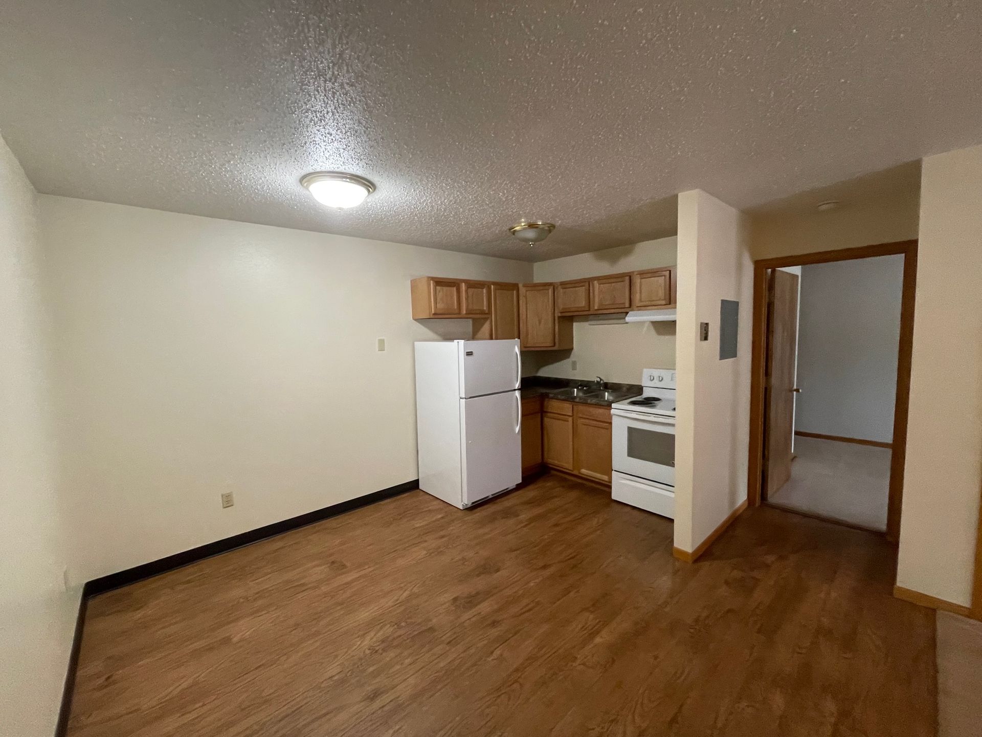 West Fargo Apartment: 912 10th St W