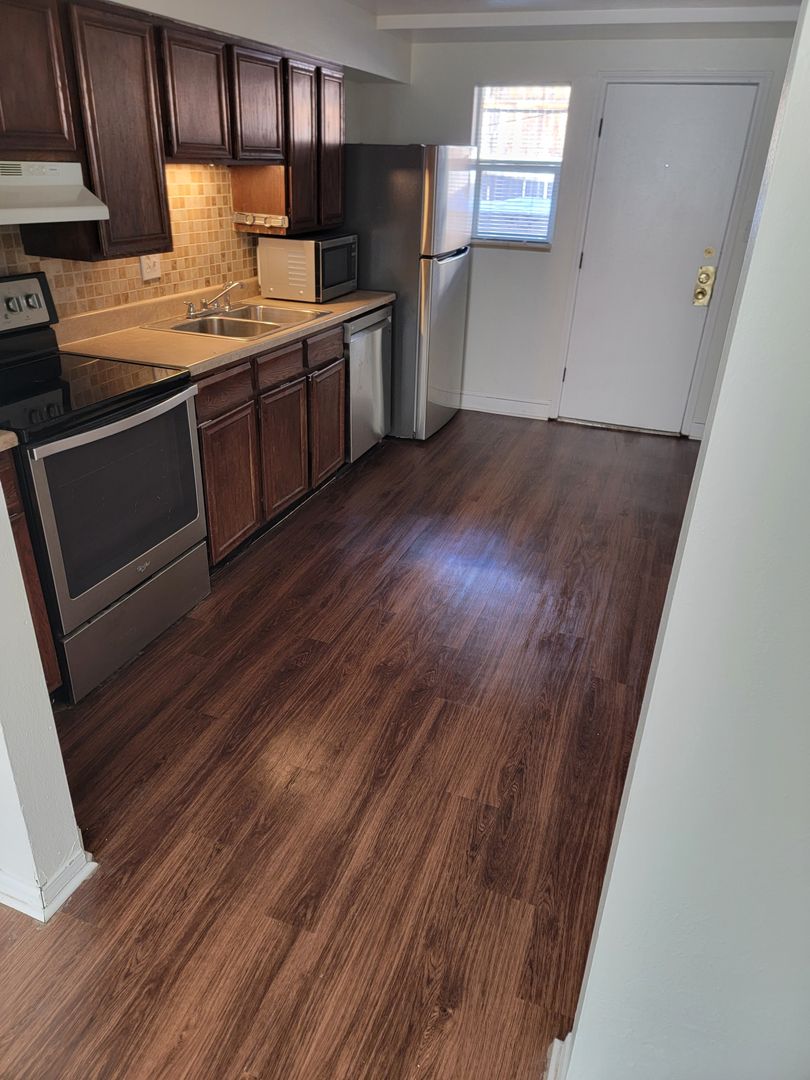 Golden Apartment: 1409 Utah St Unit A