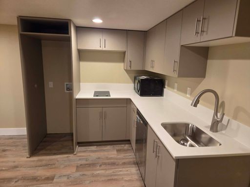 Portsmouth neighborhood - 2 bedroom apartment - new remodel – photo 1