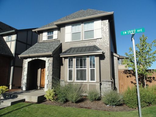 Beaverton House: 415 SW 199th Av