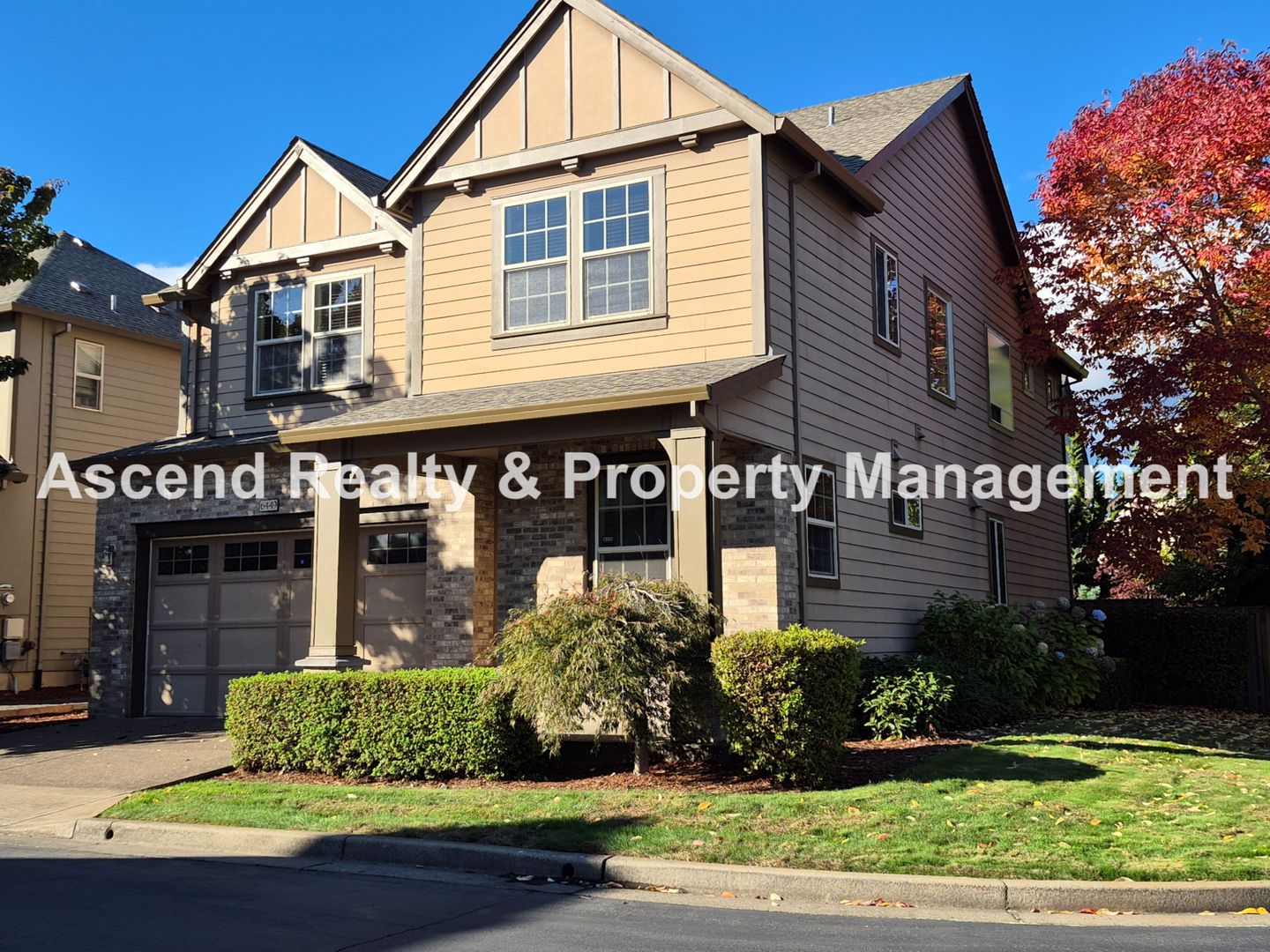Hillsboro House: 6449 NE Meadowgate Ct