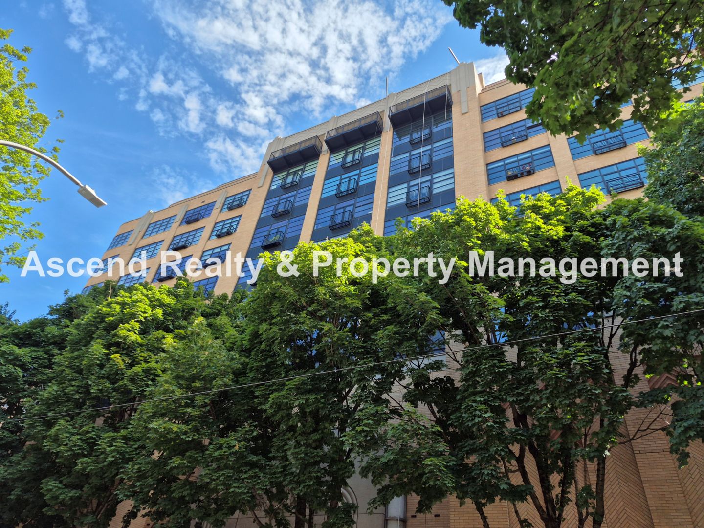 Portland Condo: 420 NW 11th Av