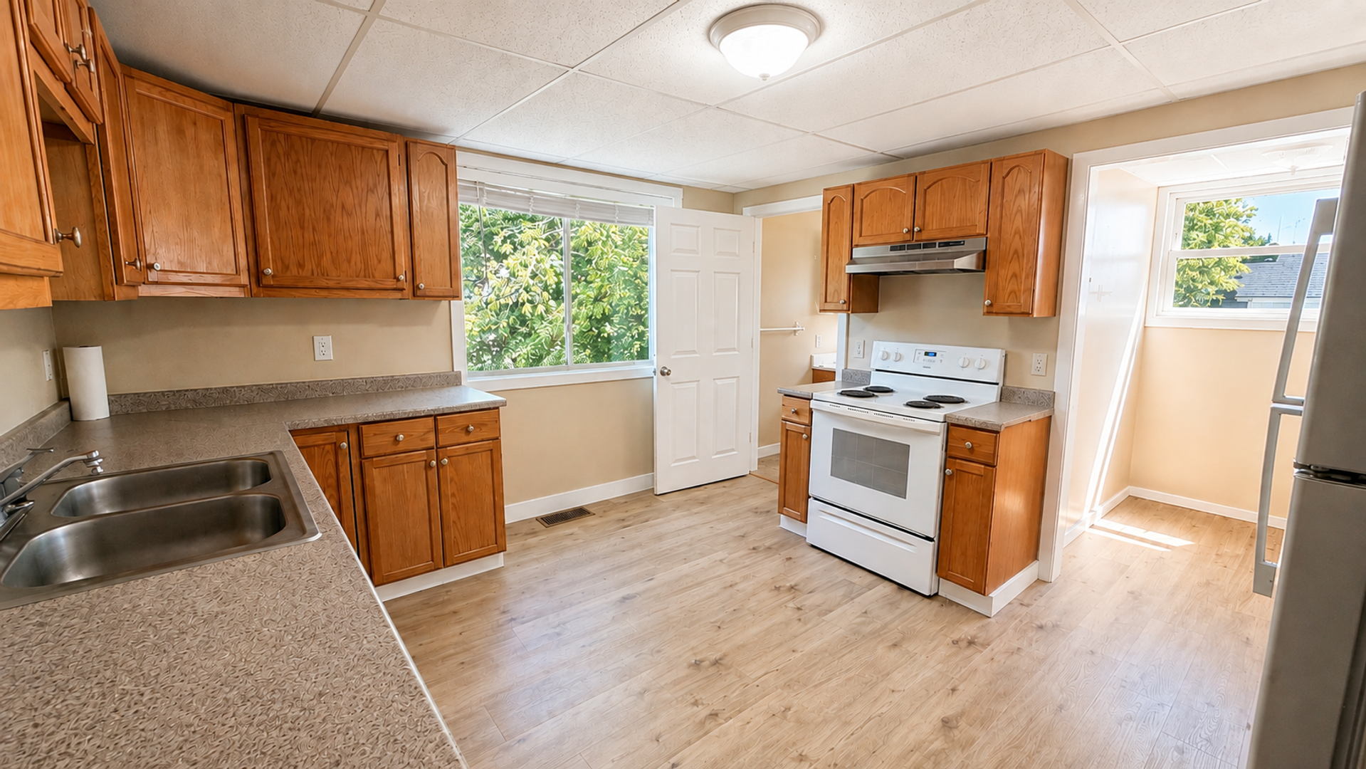 Bangor Apartment: 50 Charles Street