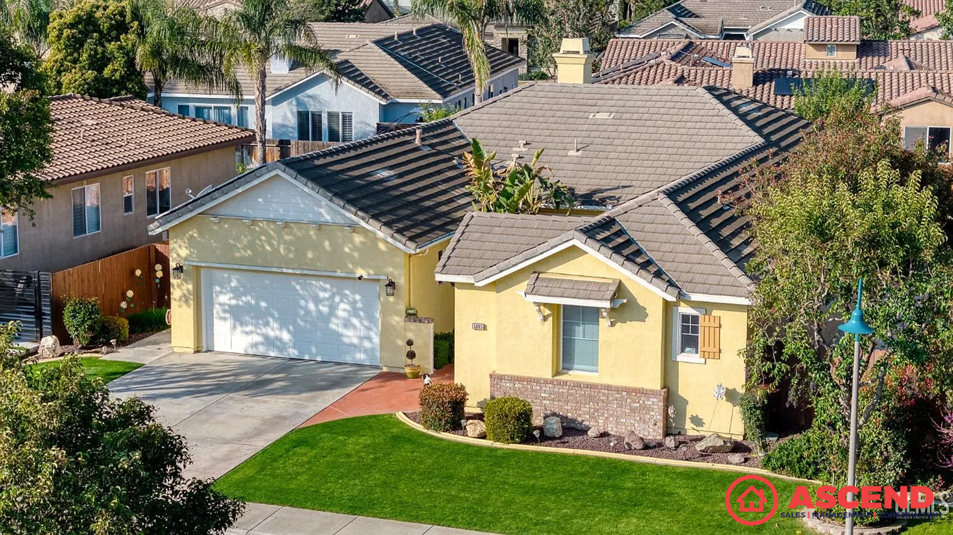 Bakersfield House: 5005 Boulder Creek Pl