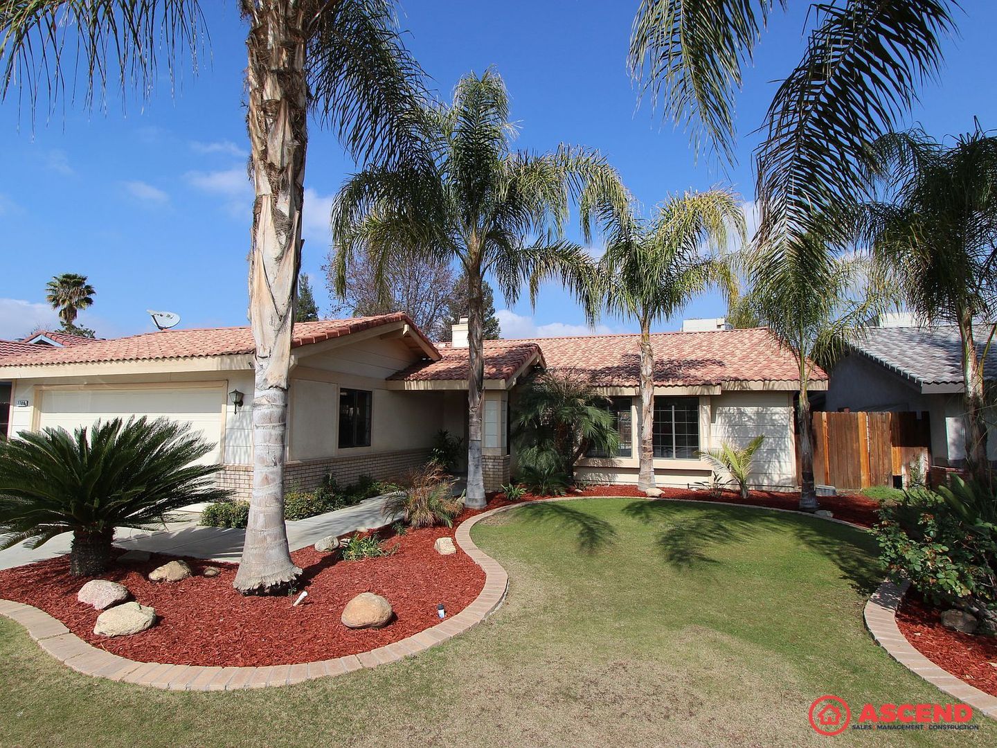 Bakersfield House: 7708 Palodura Ct