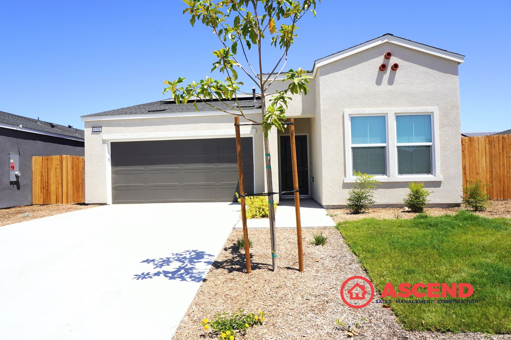 Bakersfield House: 8206 Wandesford Dr