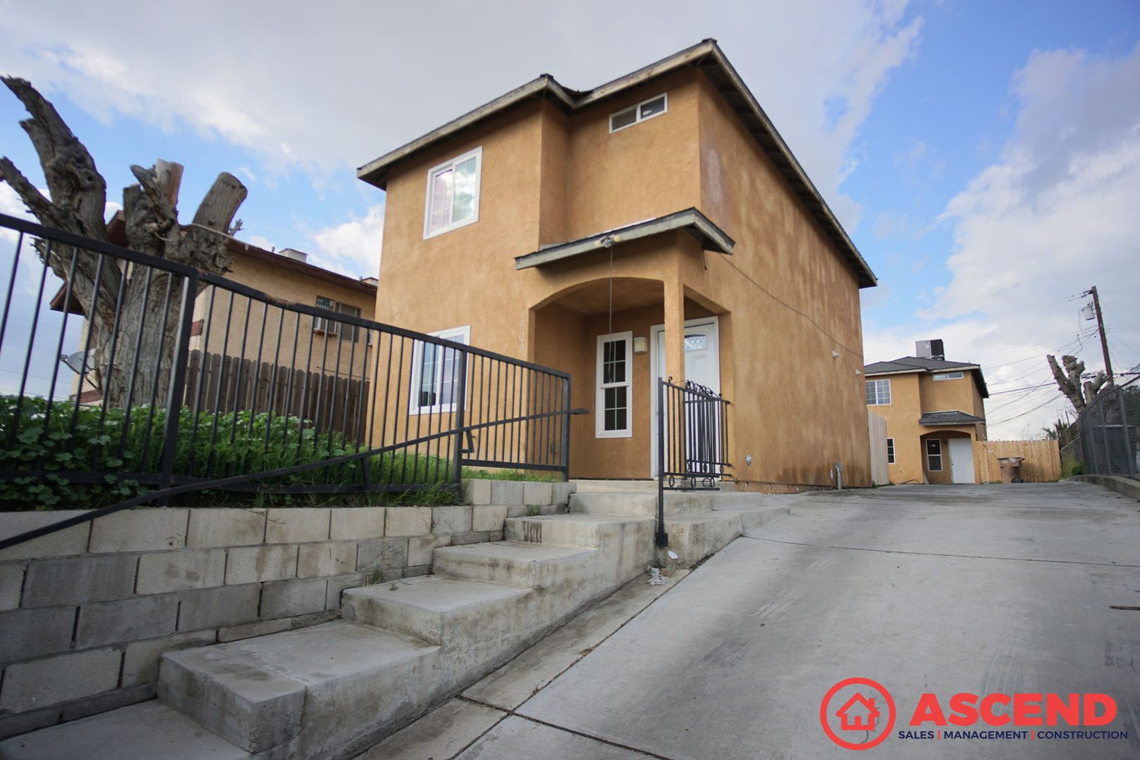 Bakersfield Apartment: 1608 Lincoln St