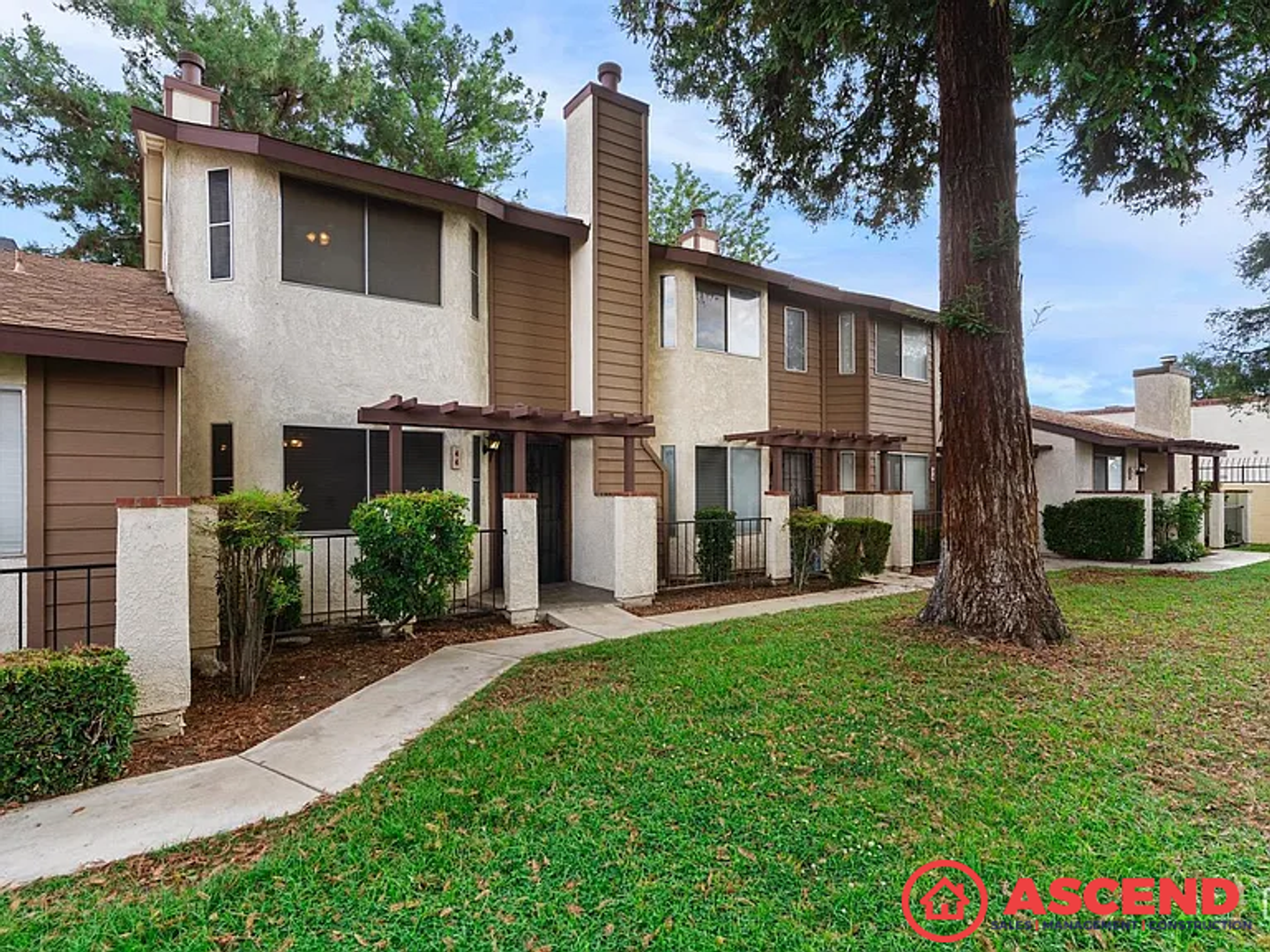 Bakersfield House: 4600 Beechwood St #44
