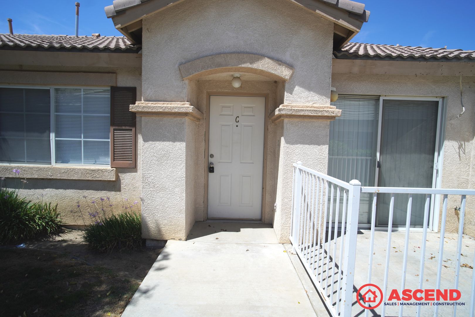 Bakersfield Apartment: 4314 Pebble Creek Dr.