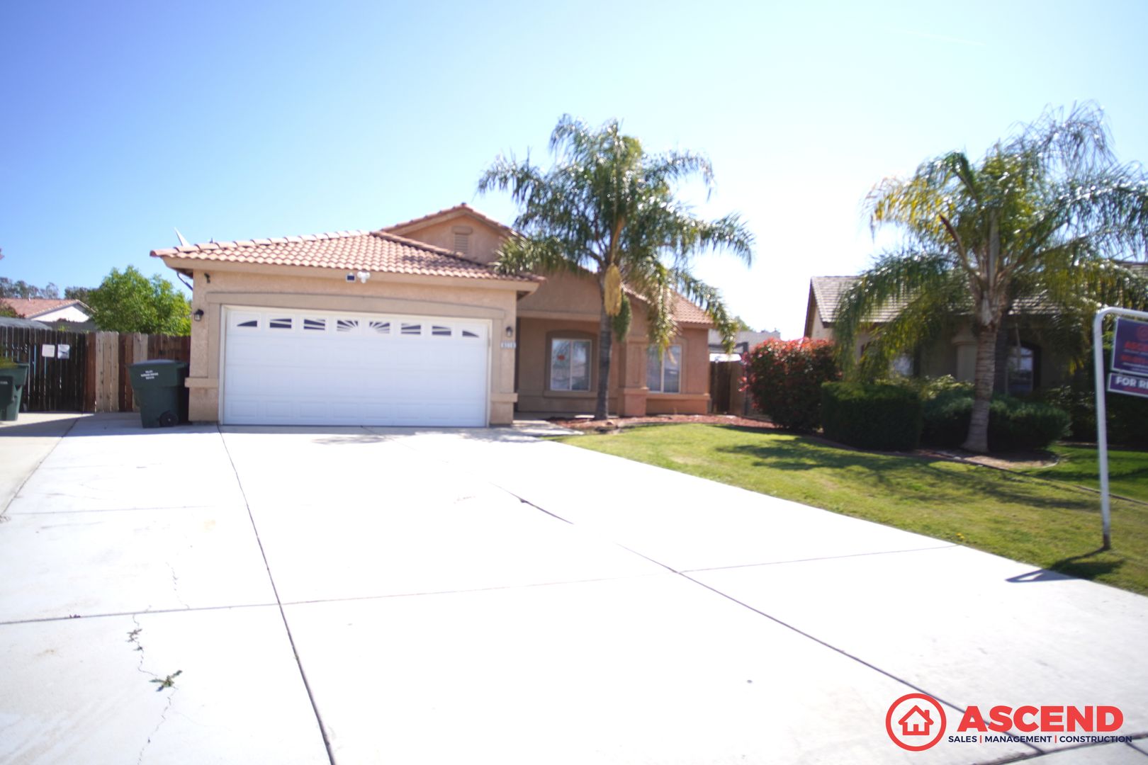 Bakersfield House: 9216 Topico Ct