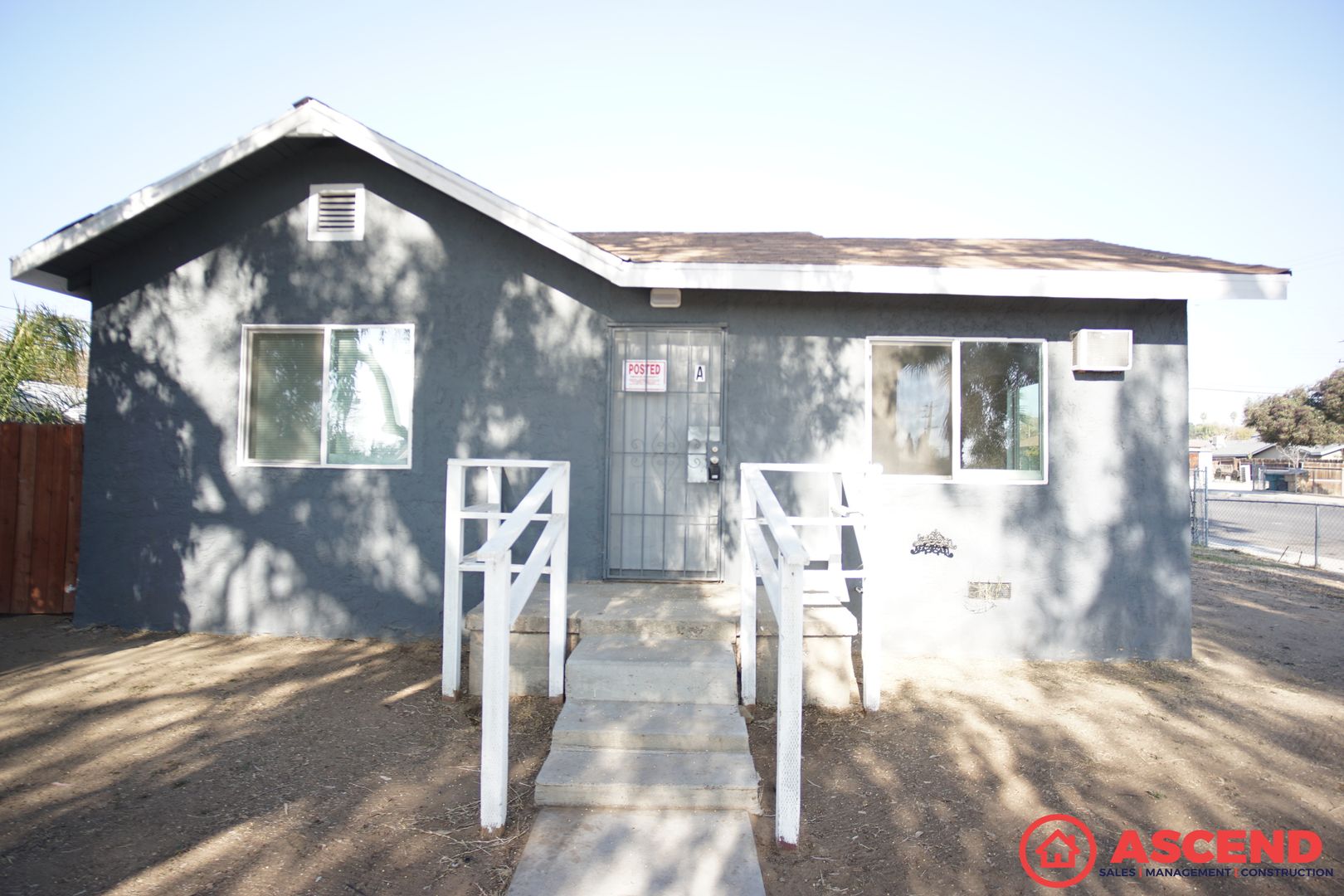 Bakersfield Apartment: 430 Crawford St