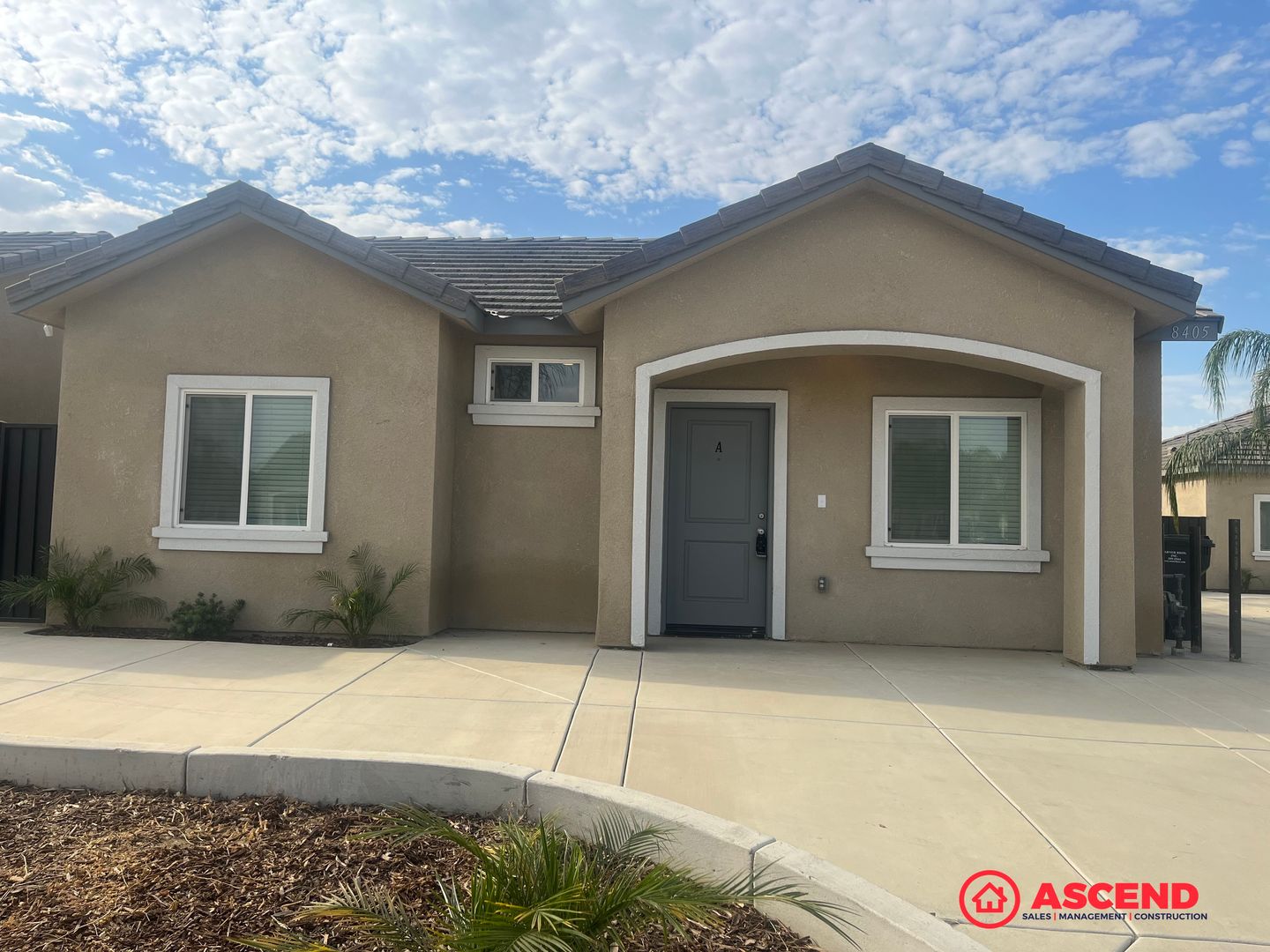 Bakersfield Apartment: 8405 Frankie Lou Street