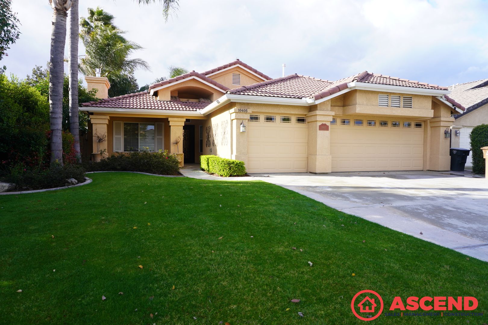 Bakersfield House: 10405 Heather Valley Dr.