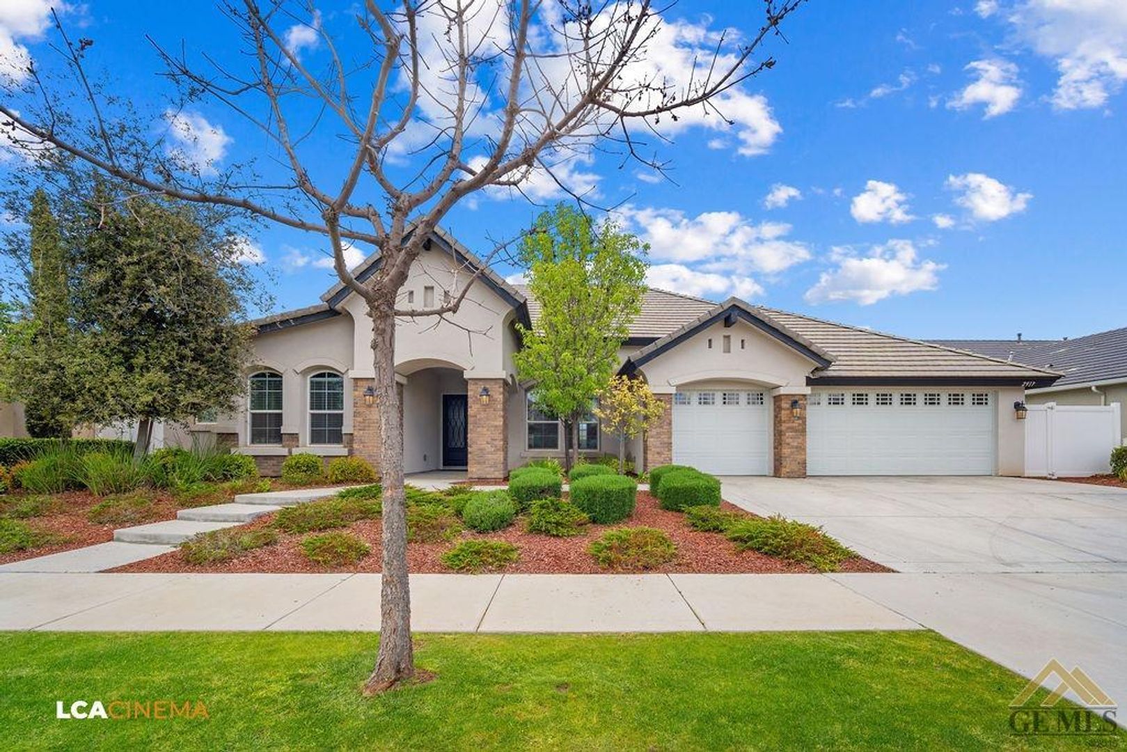 Bakersfield House: 2917 Barrowby St