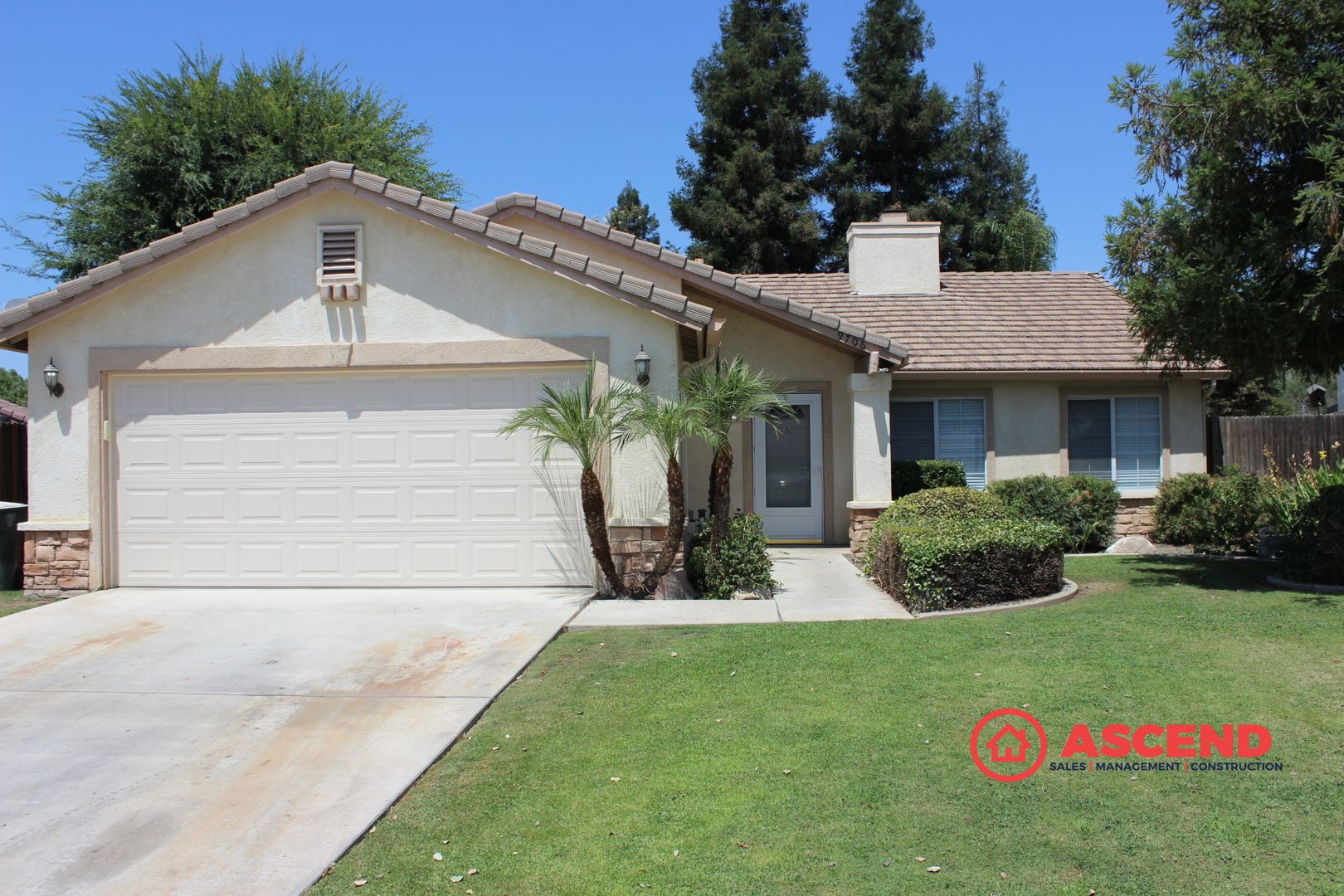 Bakersfield House: 9706 Whitehead Court