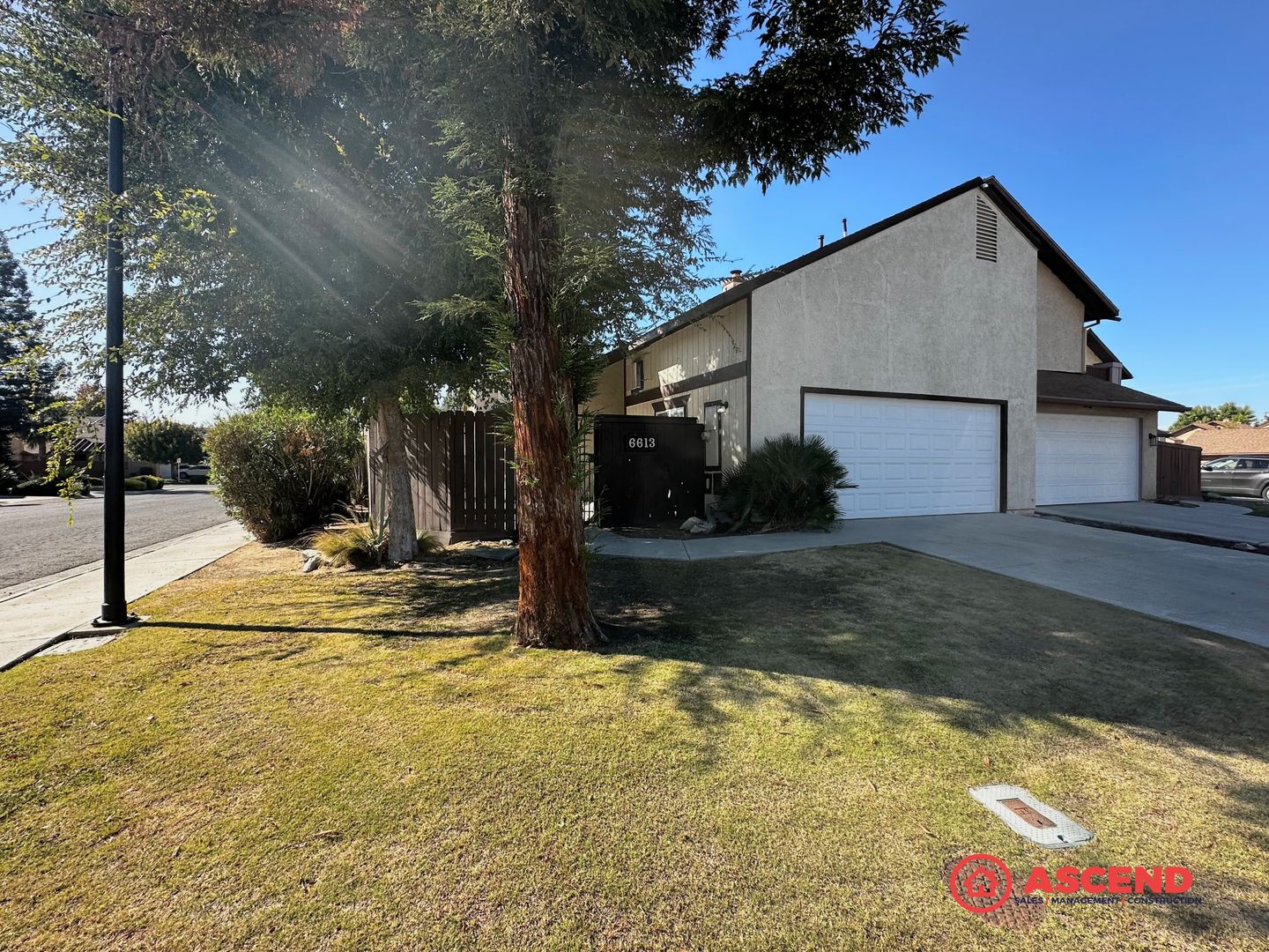 Bakersfield House: 6613 Tranquil Cove Ct