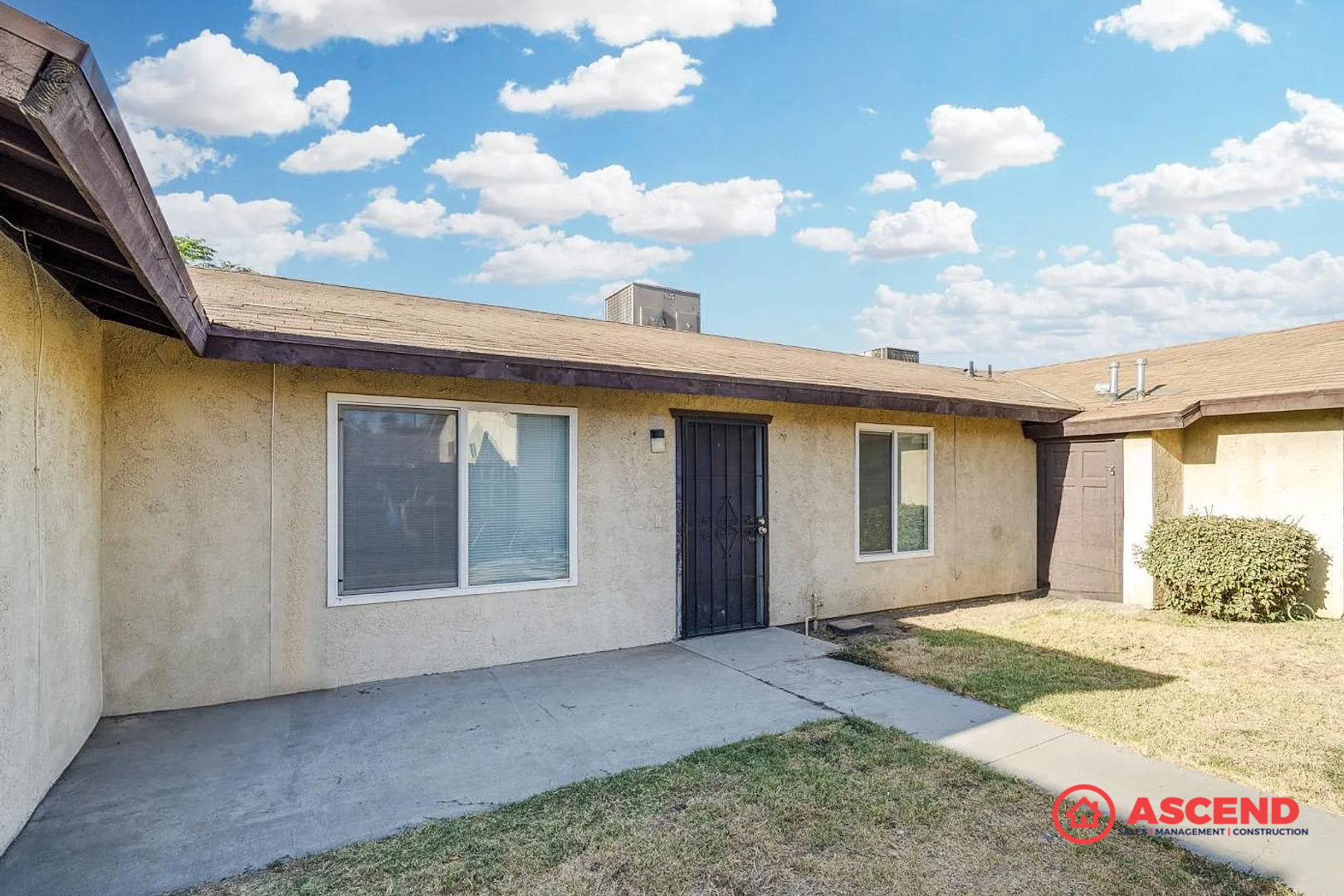 Bakersfield Apartment: 3817 K St