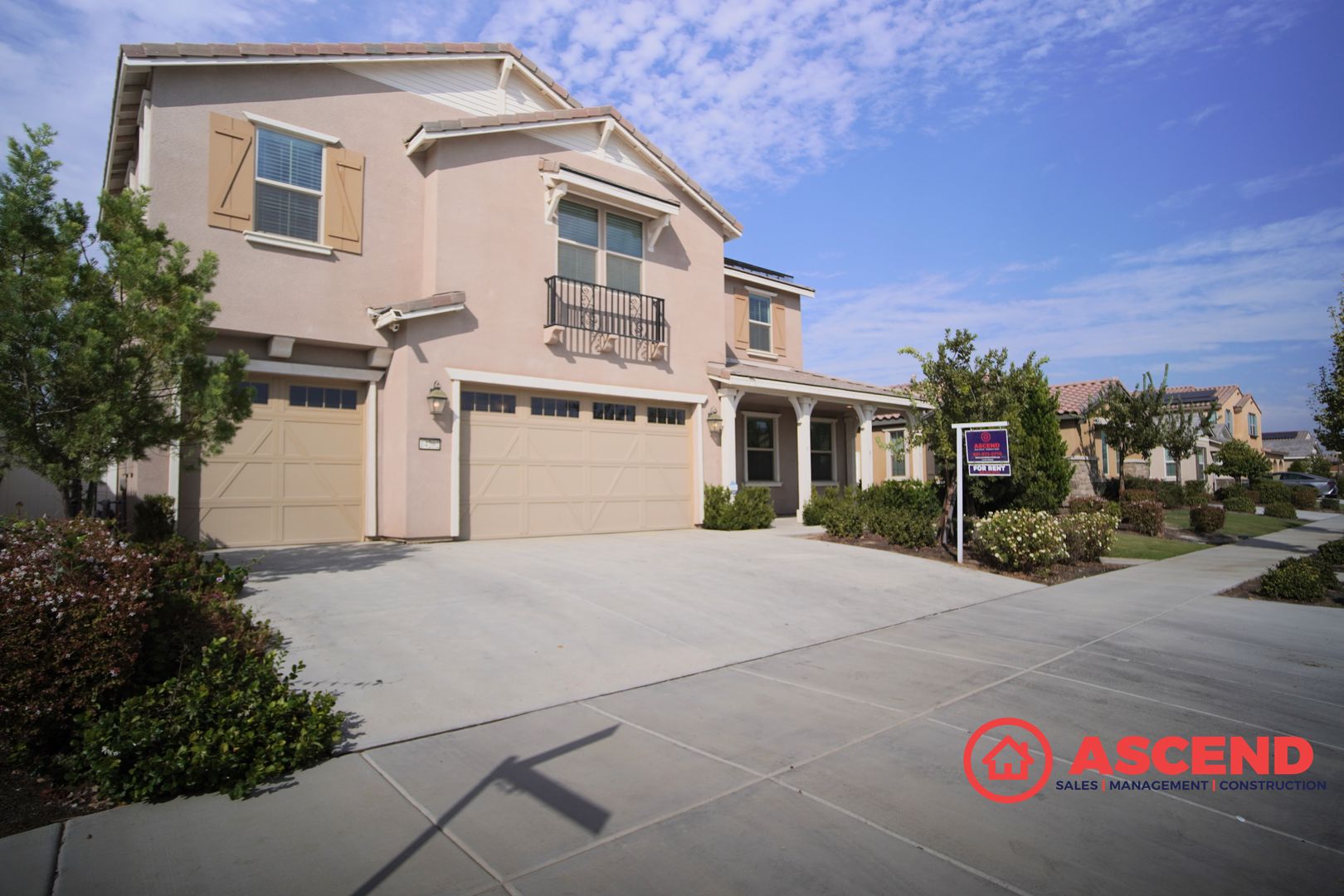 Bakersfield House: 14202 Everton Ave