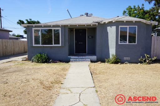 Move-In Special! Deposit Moves You In! Spacious 3BD/1.5BA Home in Bakersfield's 93308 — Garage, Water Included & Small Pets Welcome! – photo 1
