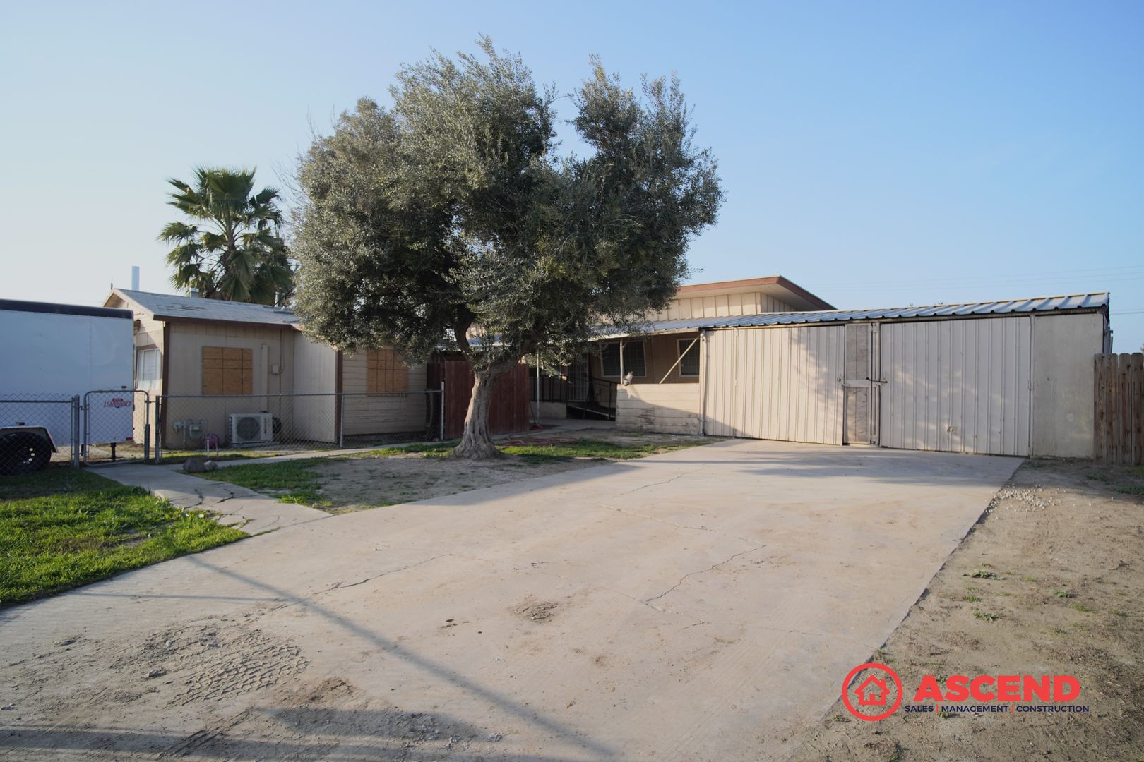 Bakersfield Apartment: 190 Price St