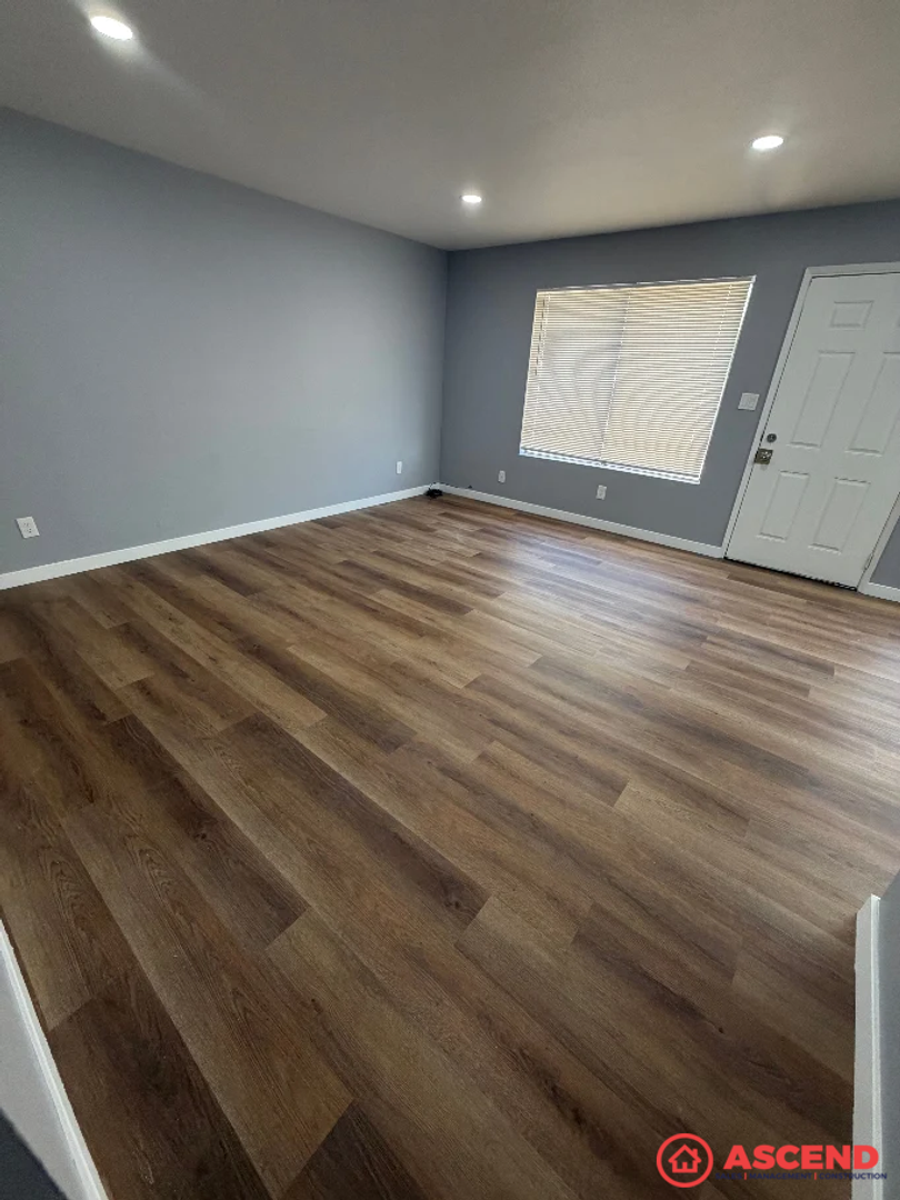 Bakersfield Apartment: 2905 La Costa St
