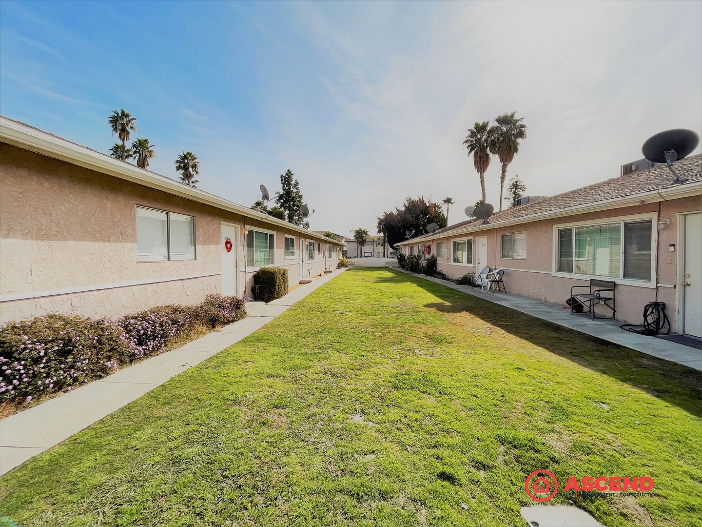 Bakersfield Apartment: 4324-4338 Columbus St