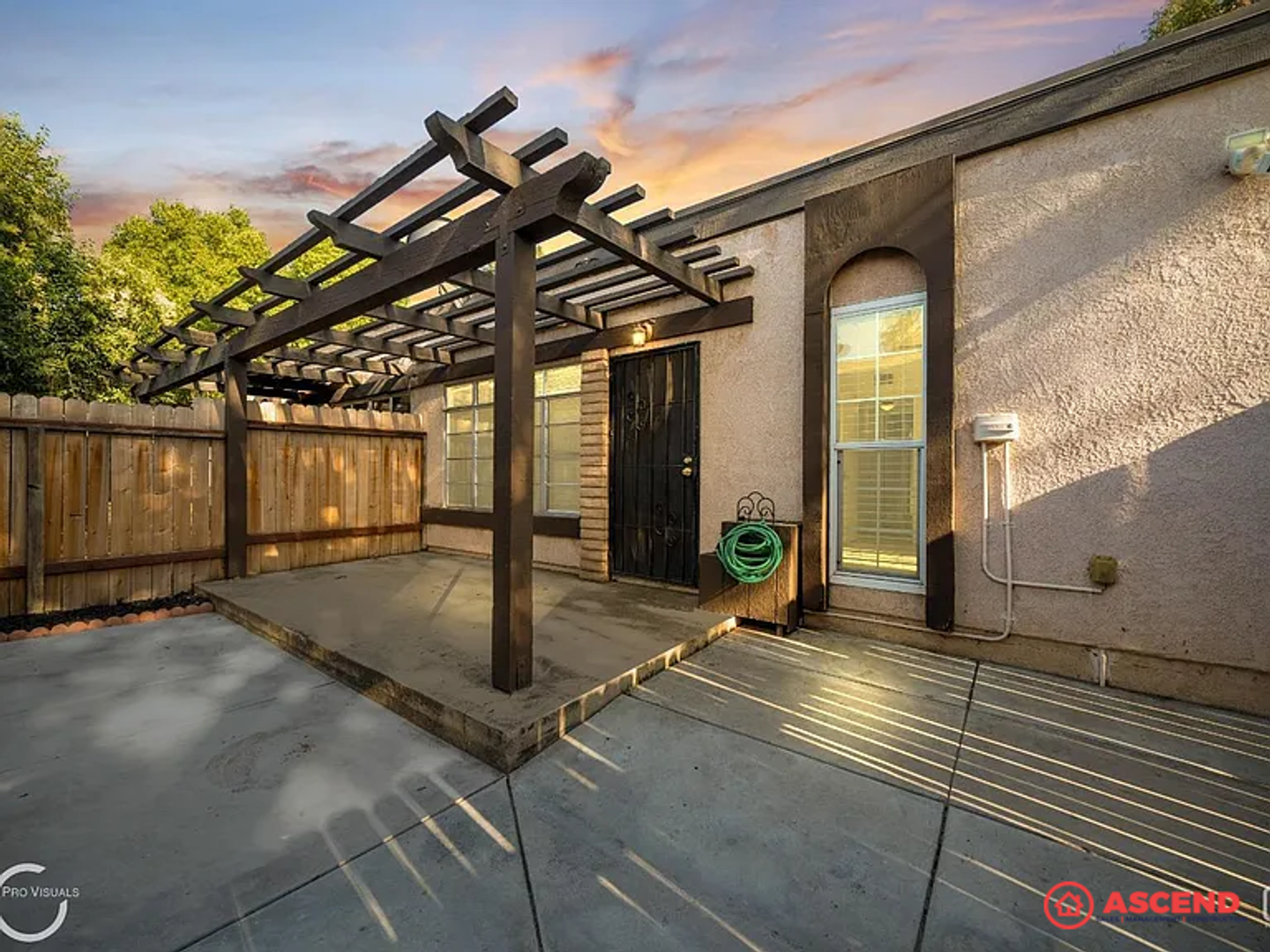 Bakersfield House: 3612 Sampson Ct #B