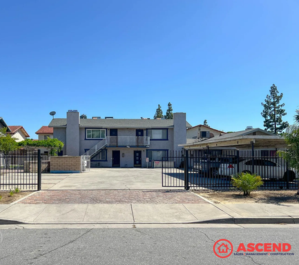 Stunning Updated 1BD/1BA Home in Bakersfield's 93309 — Granite Countertops, Fireplace! – photo 1