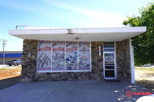 Central Delano Commercial Space