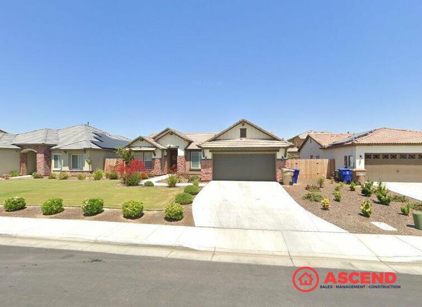 Bakersfield House: 8912 Wolf River Ave