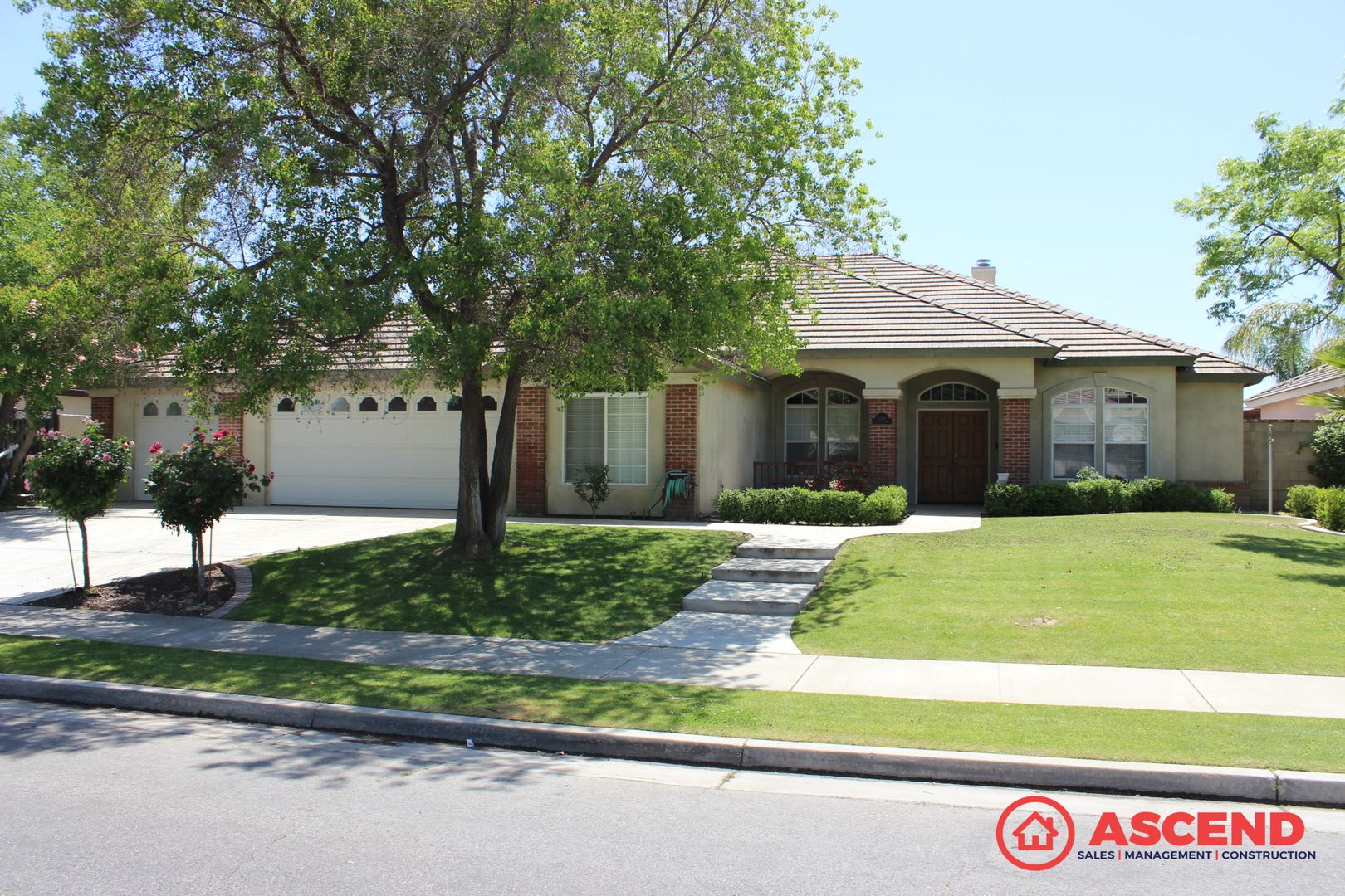 Bakersfield House: 12217 Tule River Way