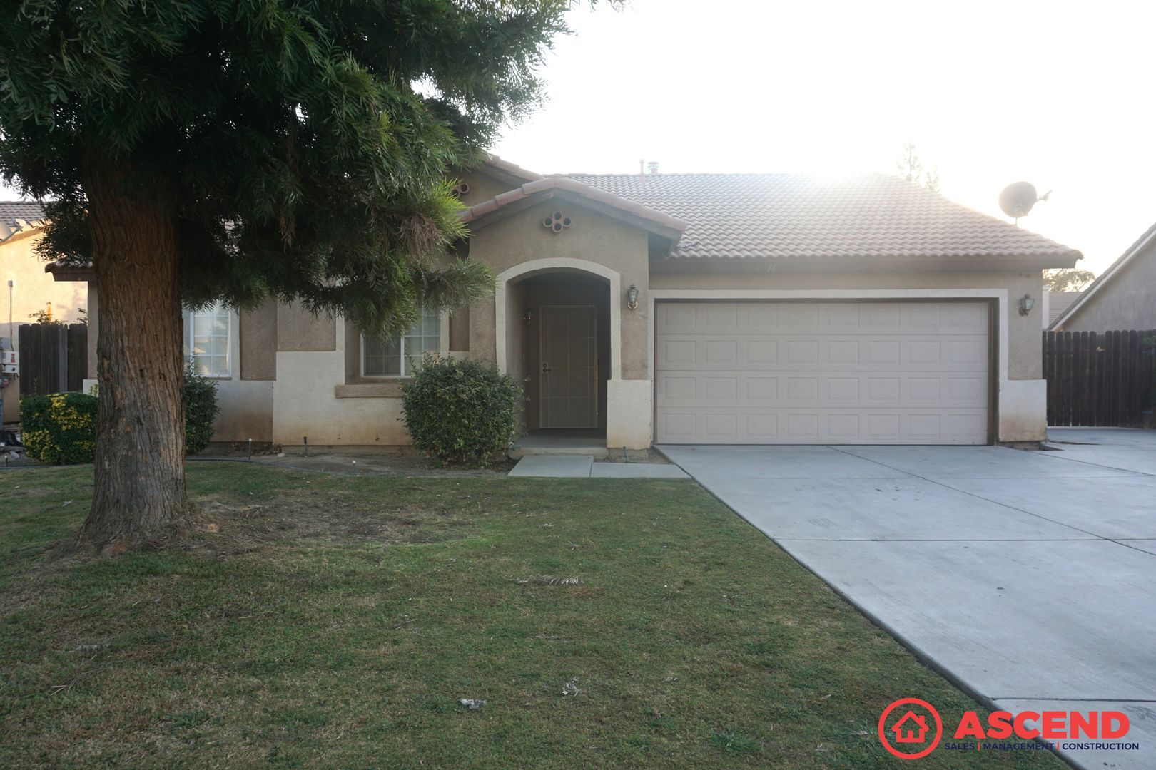Bakersfield House: 4216 Almond Grove Lane