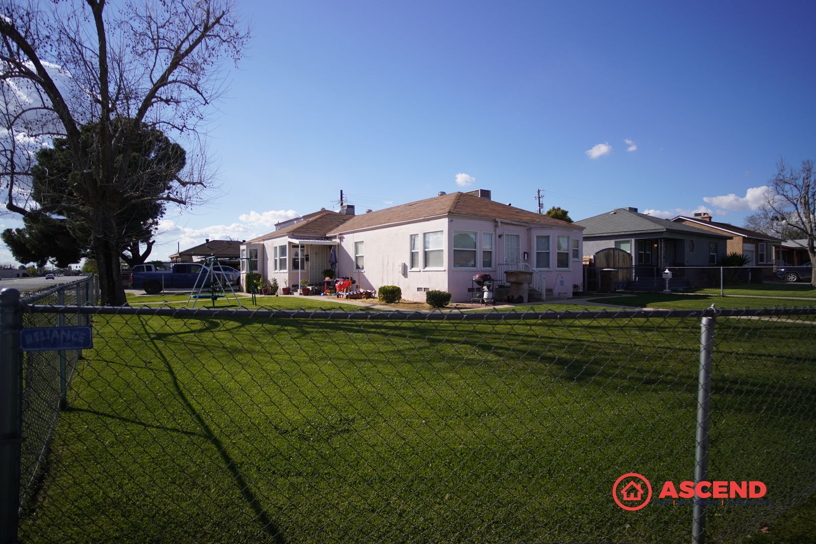 Bakersfield Apartment: 2301 Olympic Dr.