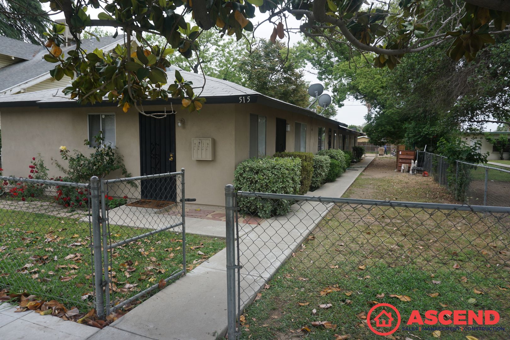 Bakersfield Apartment: 515 Niles St