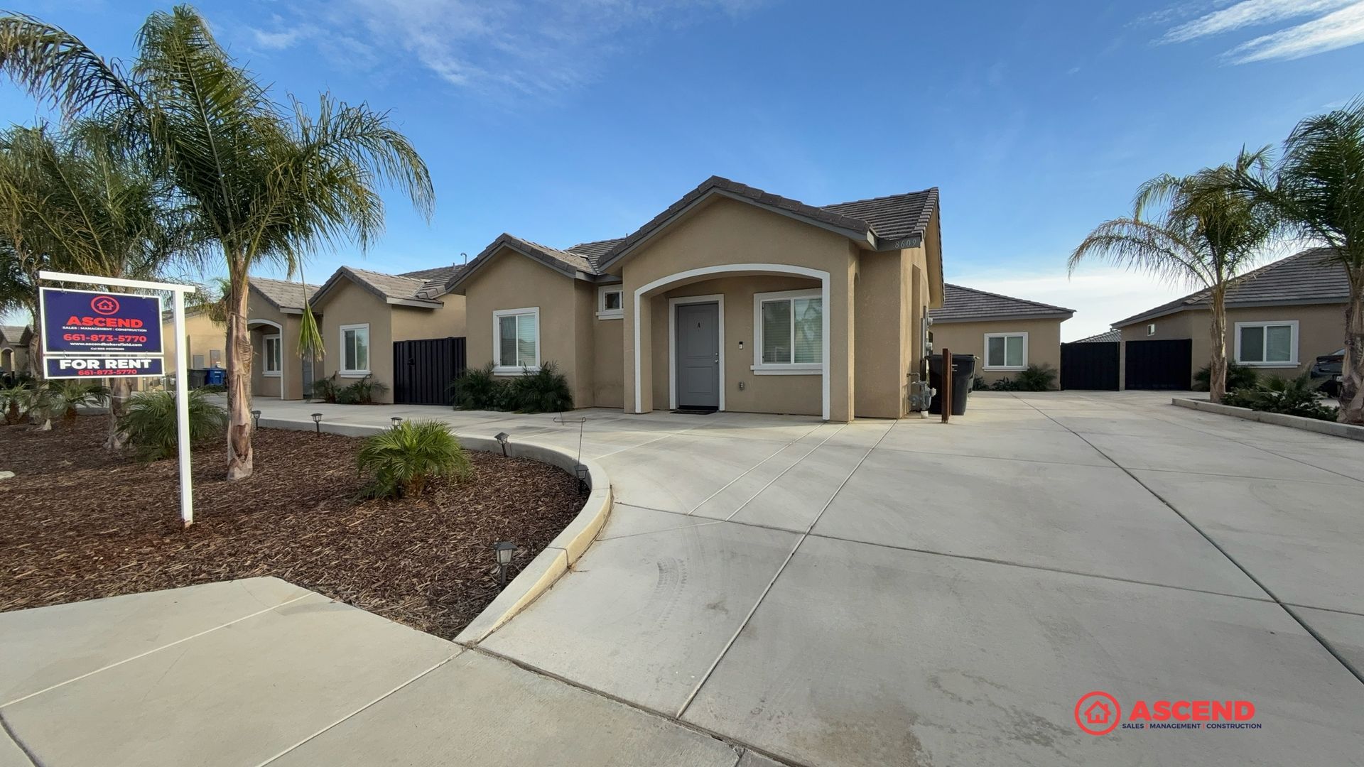 Bakersfield Apartment: 8609 Frankie Lou Street