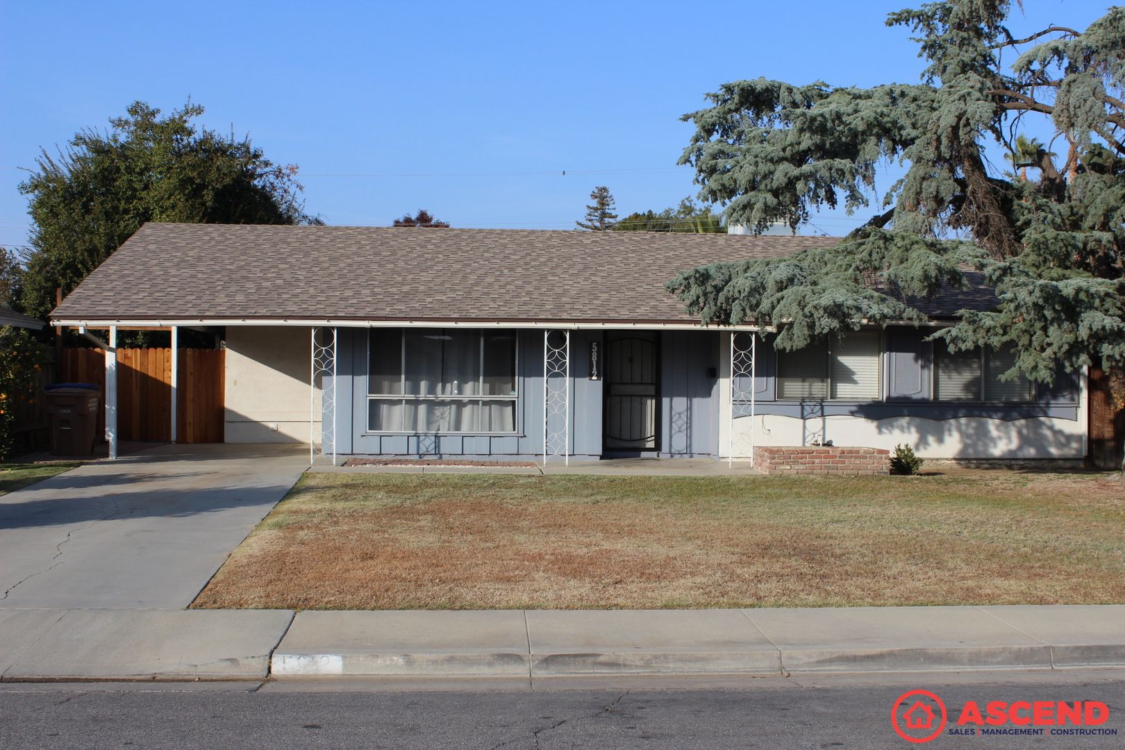Bakersfield House: 5812 Daggett Avenue