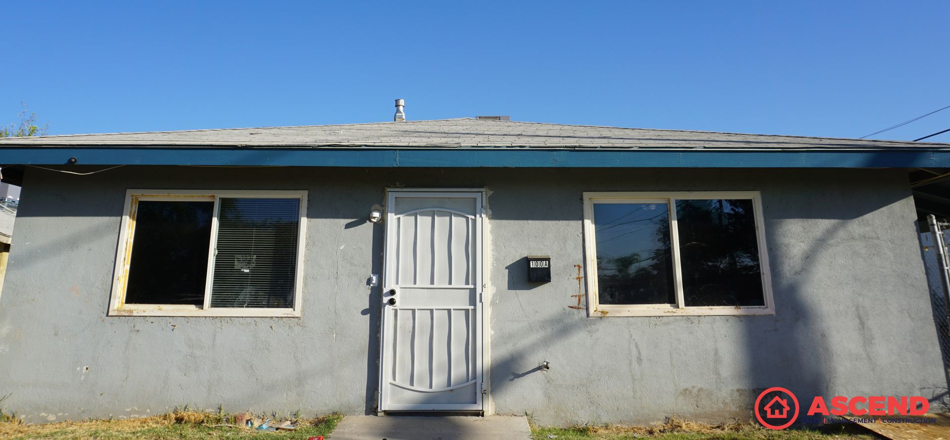 Bakersfield Apartment: 100 Warren Avenue