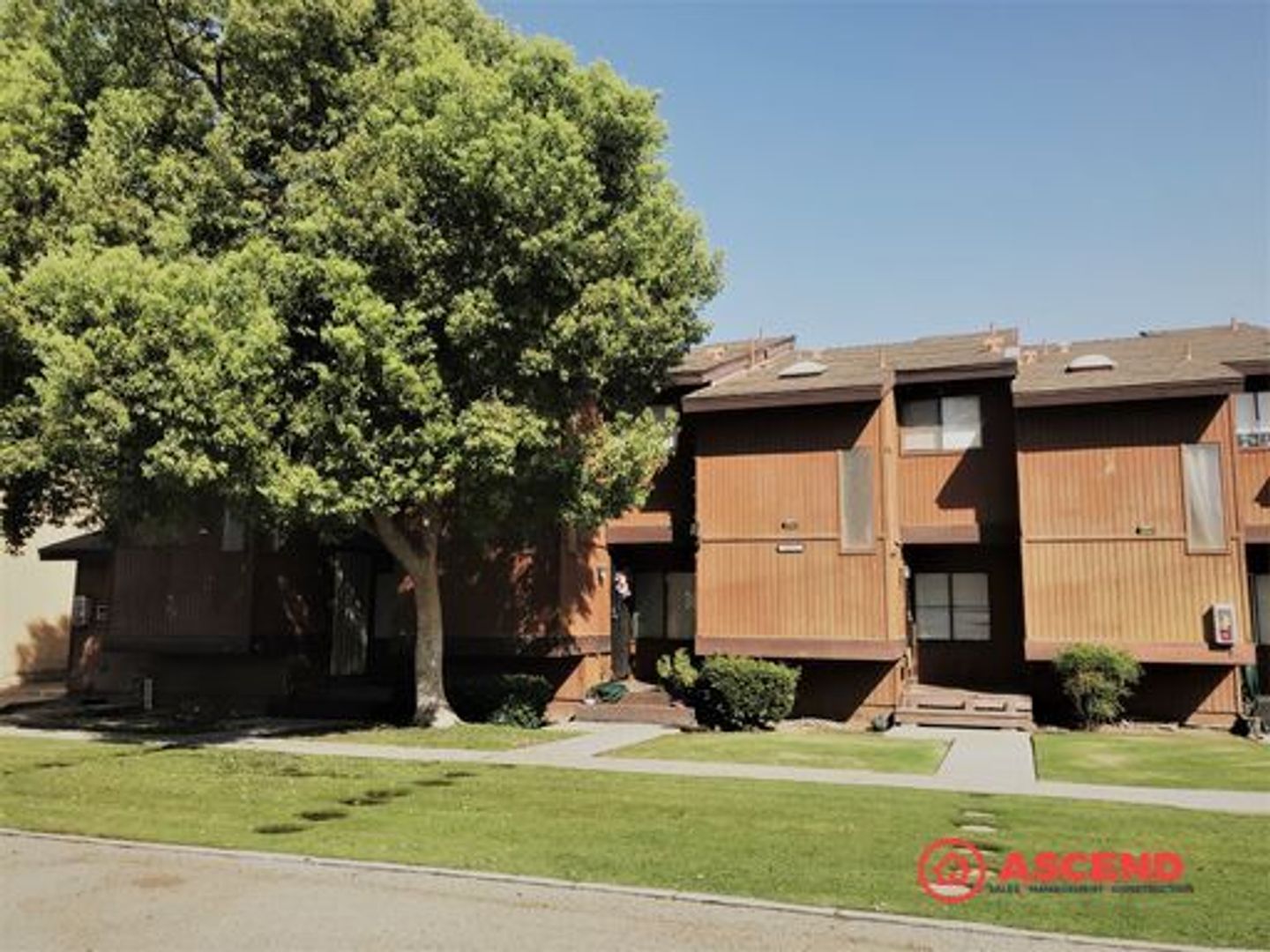 Bakersfield Apartment: 2531 Olive Street