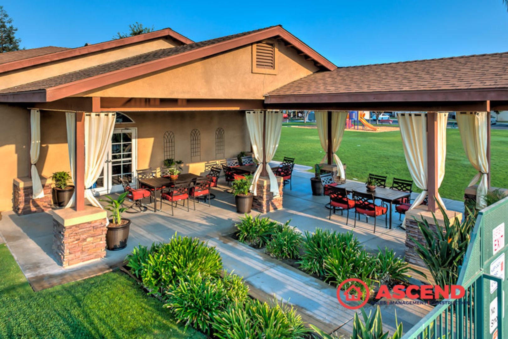 Bakersfield Apartment: 600 Hosking Ave #83