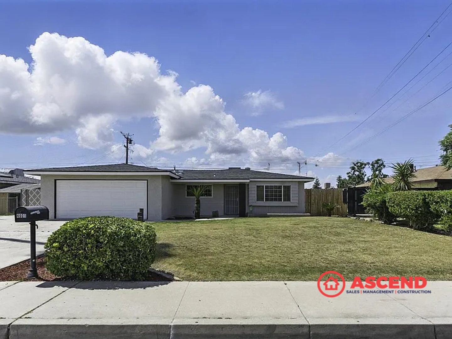 Bakersfield House: 4601 Monitor St