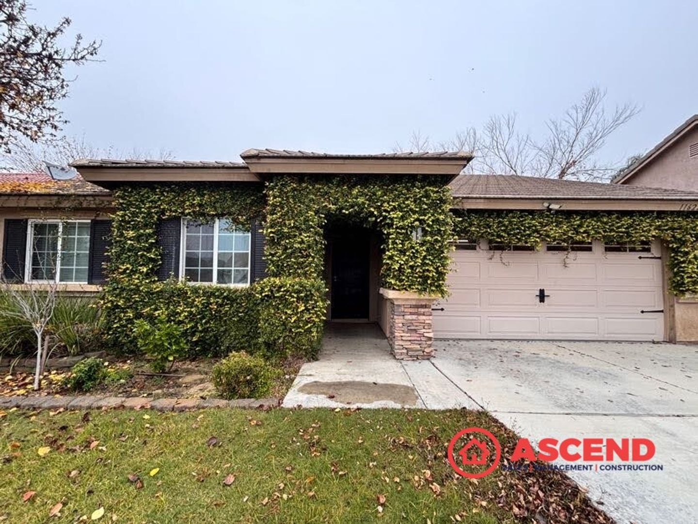 Bakersfield House: 11622 Pacific Harbor Ave