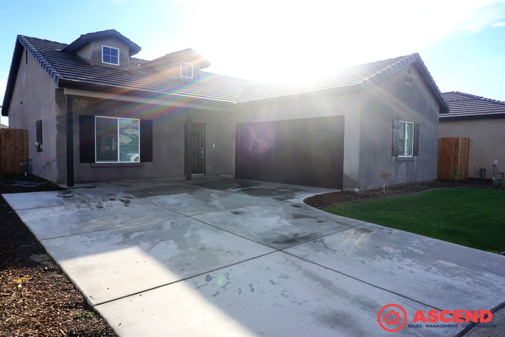 Bakersfield House: 5511 Beacon Ridge Ct