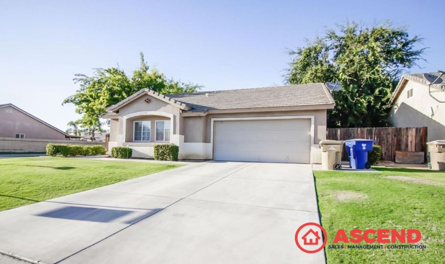 Bakersfield House: 11910 Cedar Bluff Ave