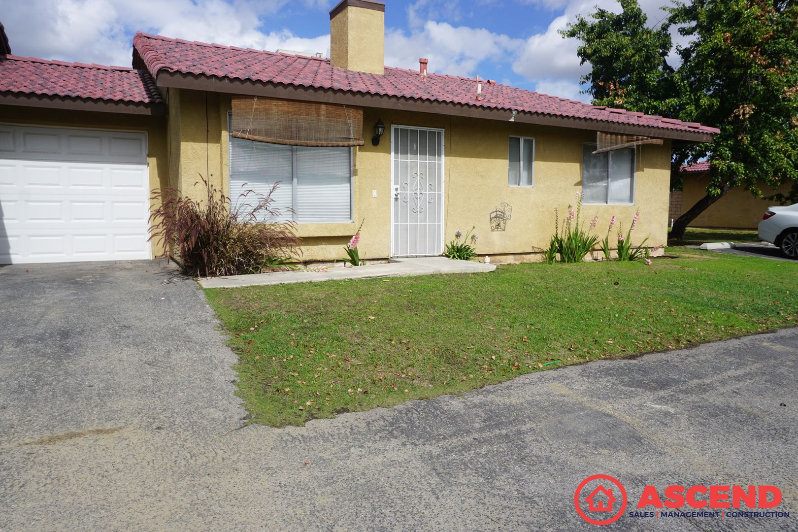 Bakersfield Apartment: 9521 Thistlewood Ct