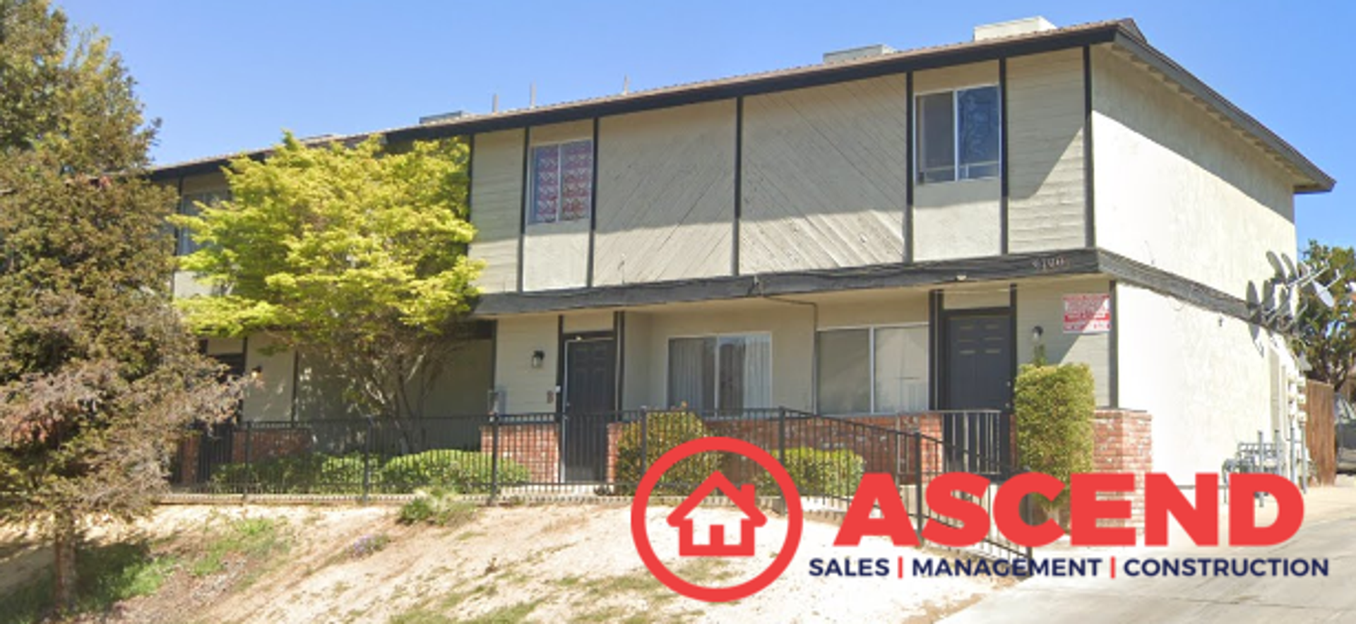 Bakersfield Apartment: 6103 Royal Coach Circle