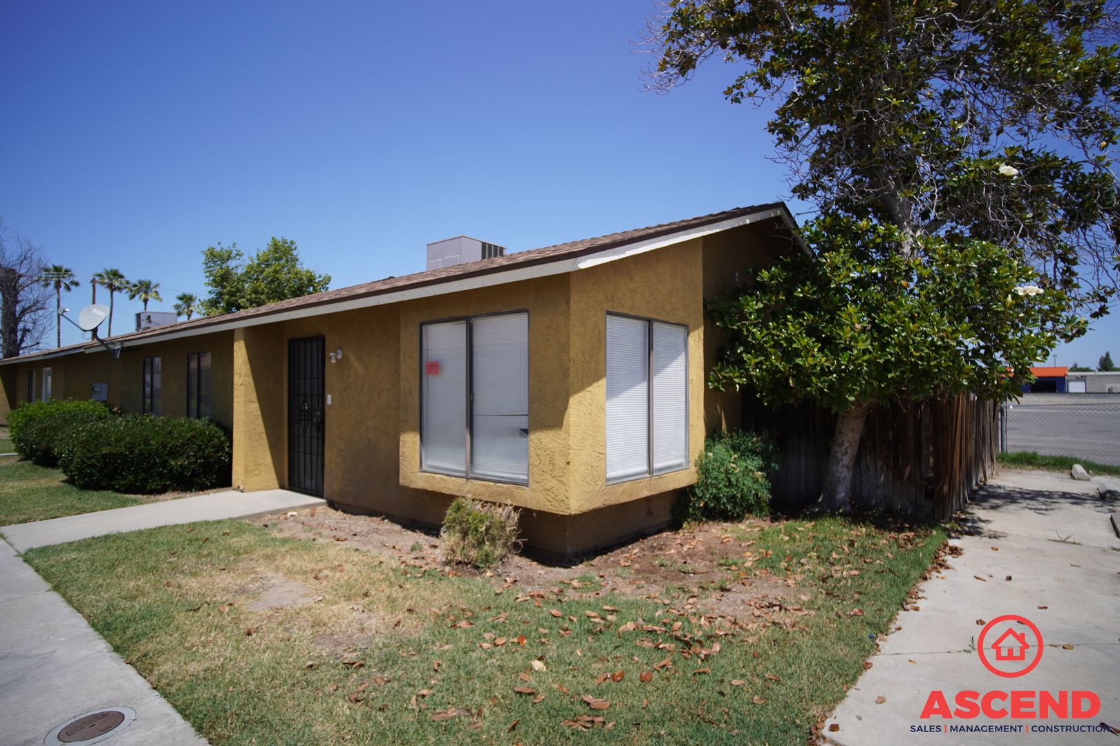 Bakersfield Apartment: 4908 Stine Road